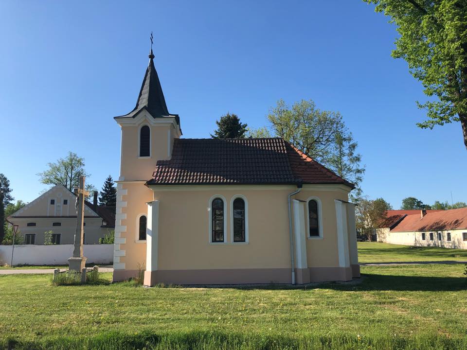 kaple v Sedlíkovicích